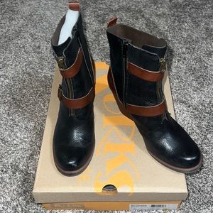 Korks by Kork-Ease Zip Up Heel Boot